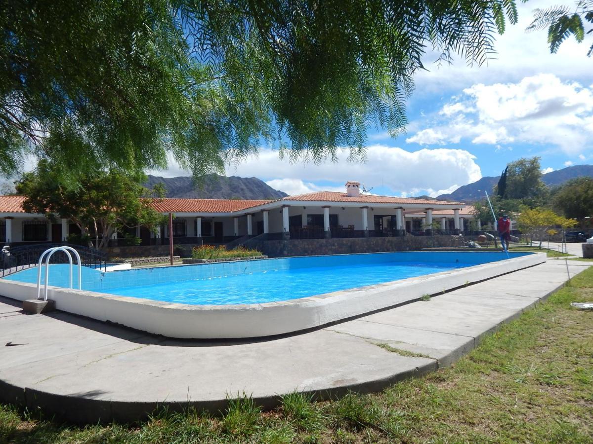 Готель Hosteria Municipal De Angastaco Екстер'єр фото